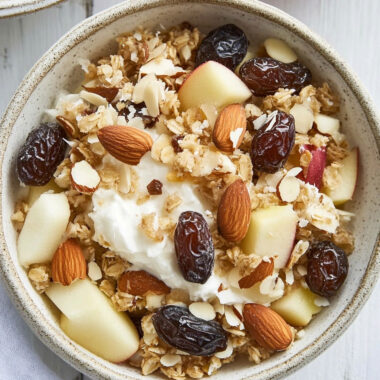 Coconut, Apple, Date & Almond Breakfast Mix