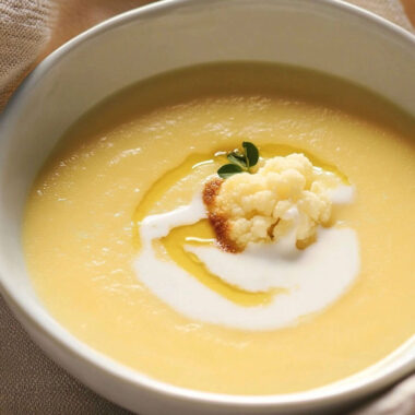 Paleo Creamy Coconut Cauliflower Soup