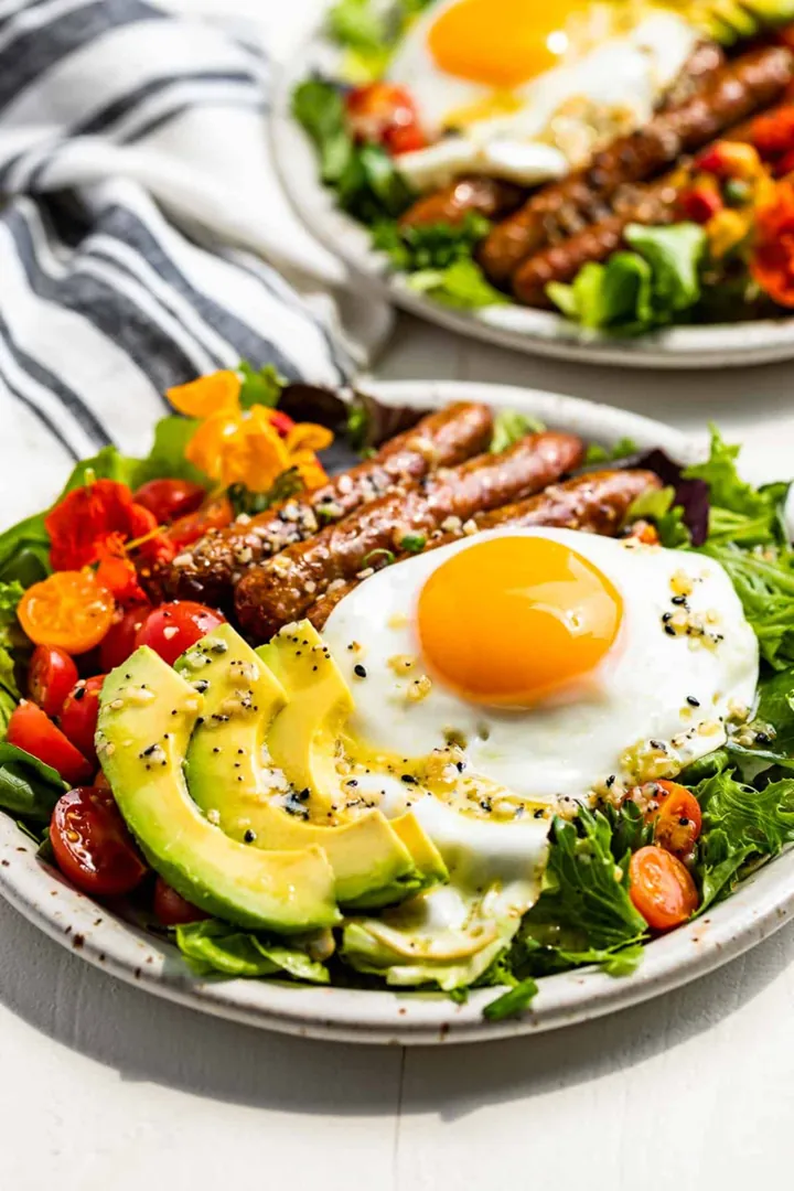 Everything Bagel Seasoning Breakfast Salad