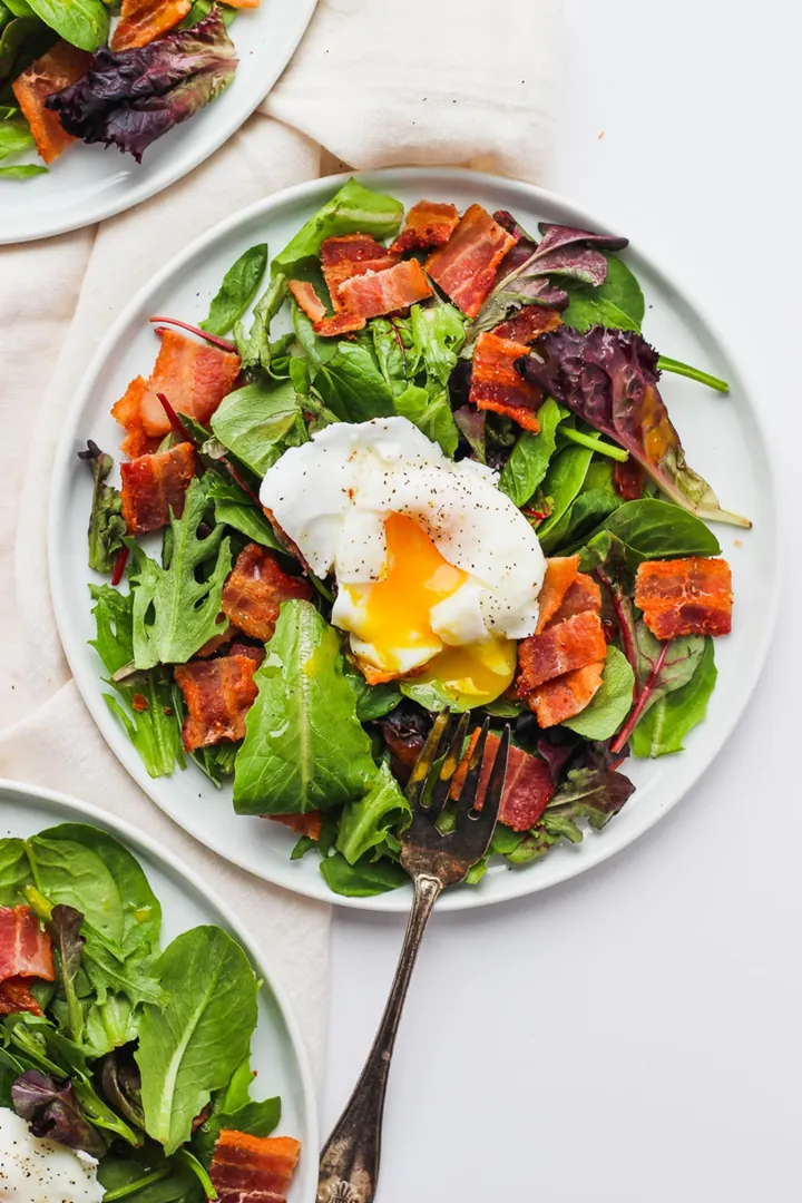 Whole30 Breakfast Salad with Poached Egg